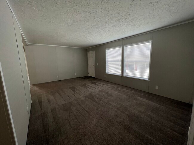 Building Photo - 203 Birch