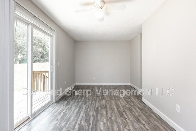 Building Photo - 29 Innsbruck Ln