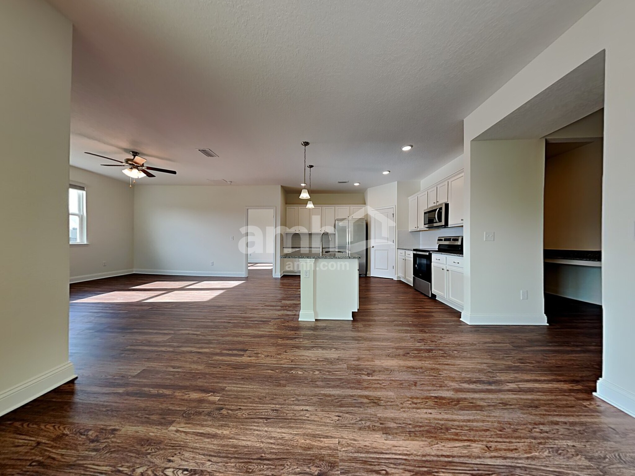 Building Photo - 71 Banyan Frst Dr