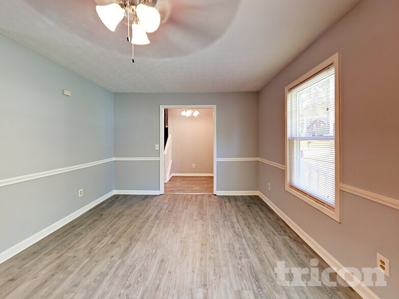 Building Photo - 3680 Ashley Woods Dr
