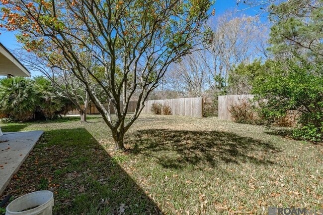 Building Photo - 14823 Stoneberg Ave