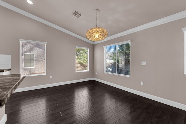 Building Photo - Don't miss out on this super cute 2-bedroo...