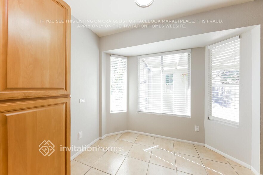 Building Photo - 3437 W Muriel Dr