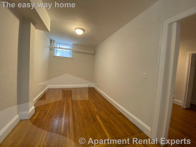 Building Photo - 285 Harvard St