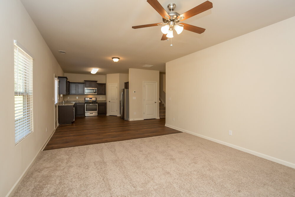 Building Photo - 3103 Avondale Dr SE