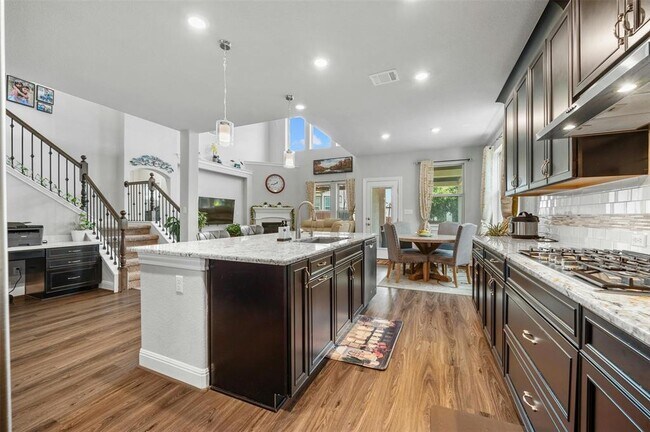 Building Photo - 15613 Cabrillo Way