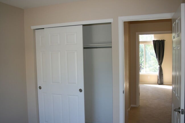 Building Photo - 10748 Appaloosa Ct