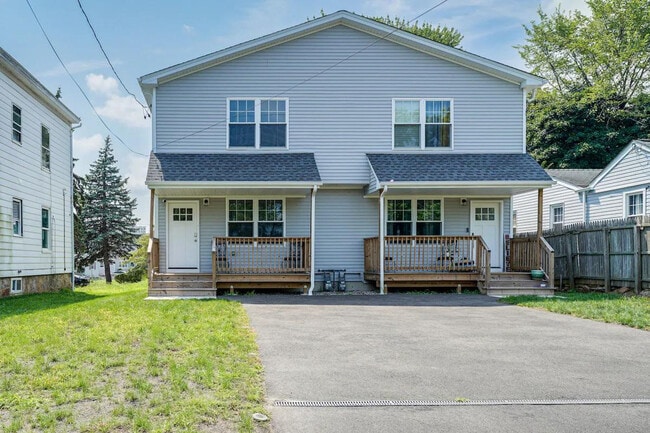 Building Photo - 51 Indian Ave