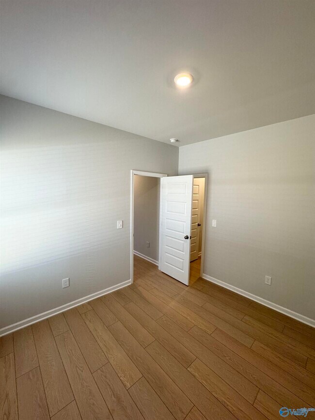 Building Photo - 22733 Dashwood Ln