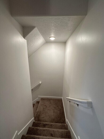 Building Photo - 4702 W Talavera Wy