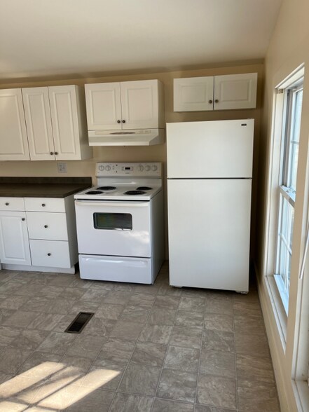 Building Photo - 23 Harriman Cove Rd