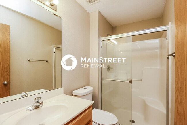 Building Photo - 3 Bedroom Pet-Friendly Home in Pleasant Hill, MO with Main Street Renewal