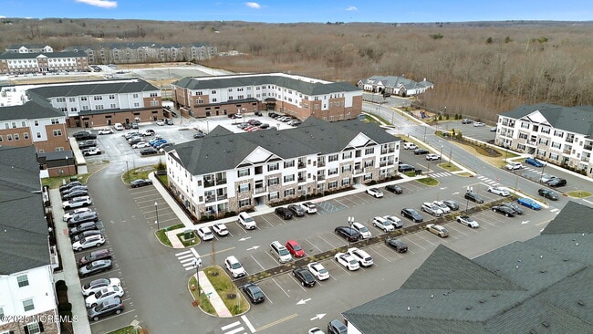 Building Photo - 827 Stiller Ln