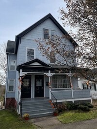 Building Photo - 156 Fair St