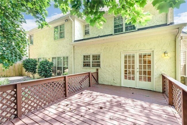 Building Photo - 919 Bridgegate Dr NE