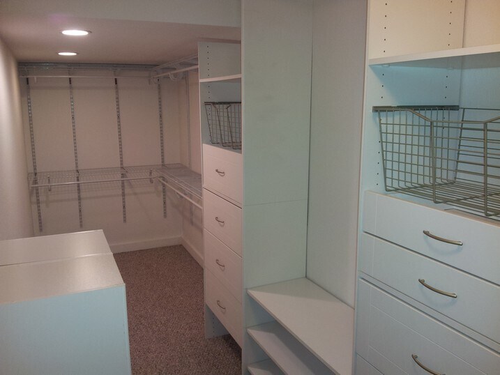 Bedroom walk-in closet - 2222 NW Irving St