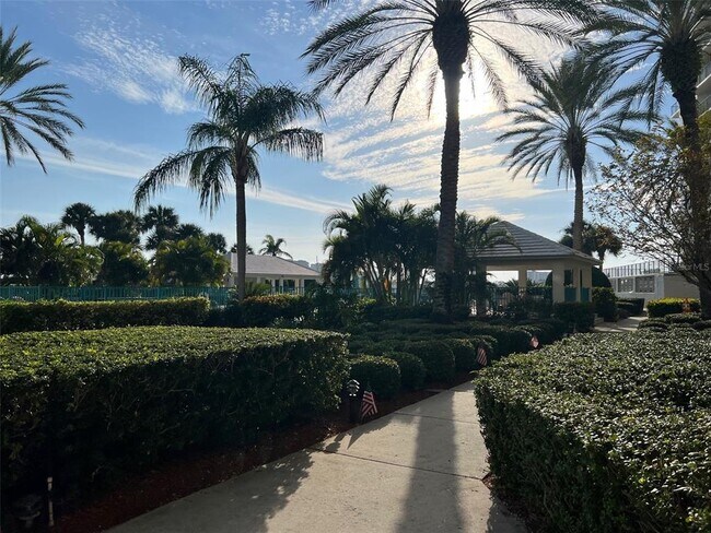 Building Photo - 670 Island Way