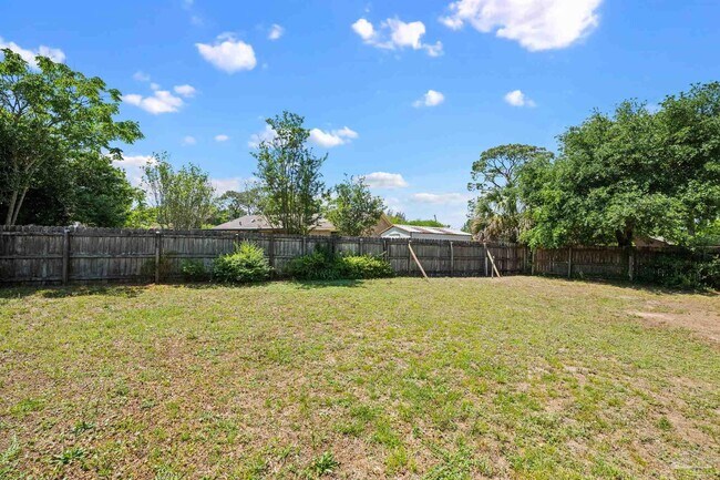 Building Photo - 5719 Ventura Ln
