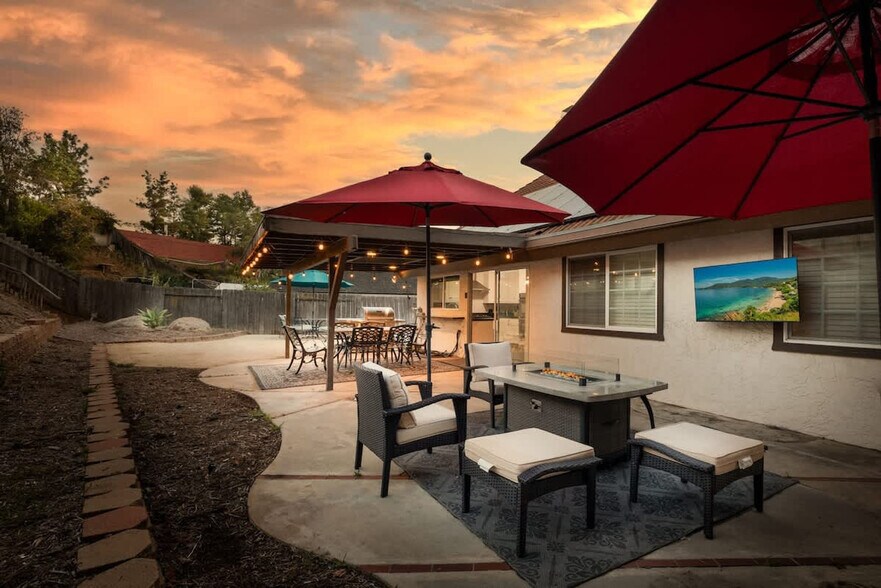 Building Photo - 12779 Calma Ct