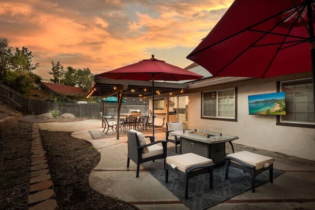 Building Photo - 12779 Calma Ct