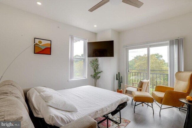 Building Photo - 2251 N 33rd St