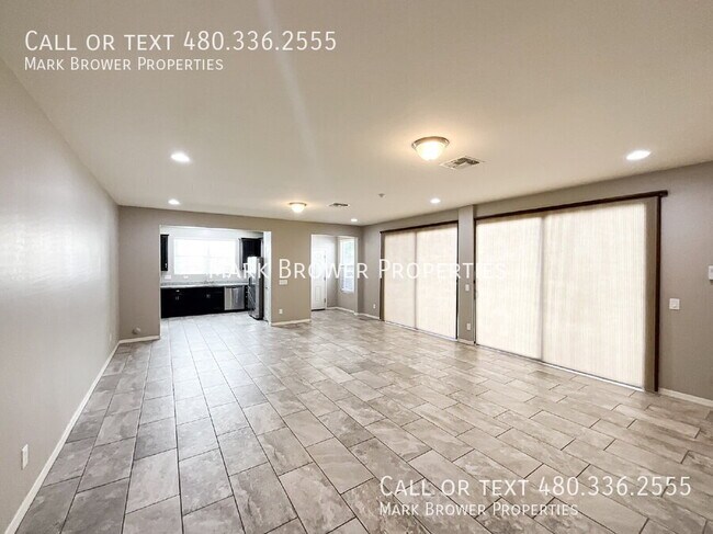 Building Photo - 3328 W Hayduk Rd