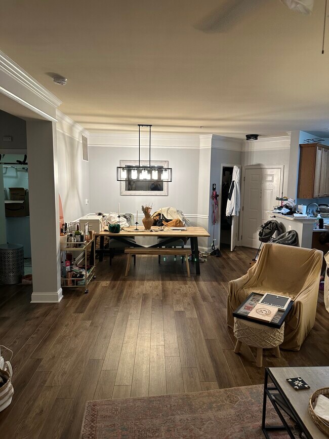 Building Photo - 23620 Overlook Park Dr