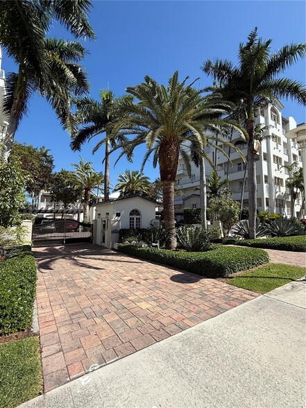 Building Photo - 1415 Sunset Harbour Dr
