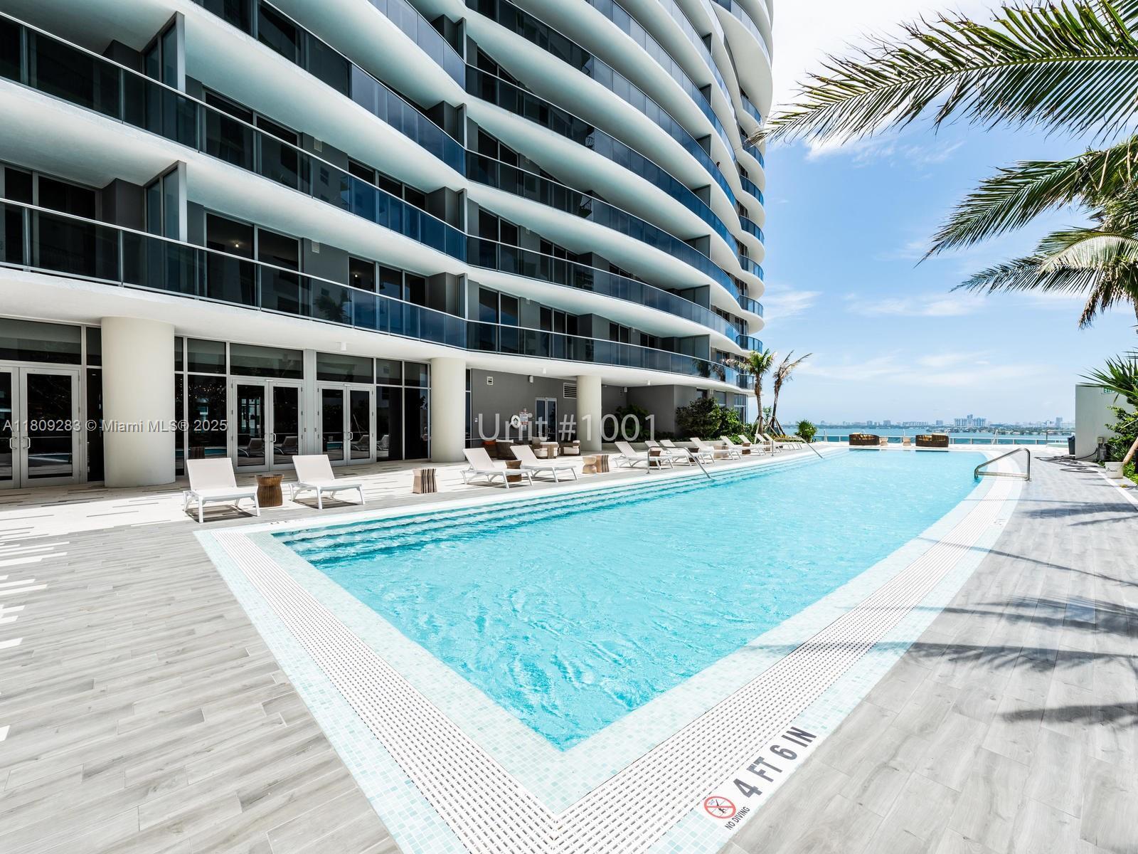 Building Photo - 488 NE 18th St