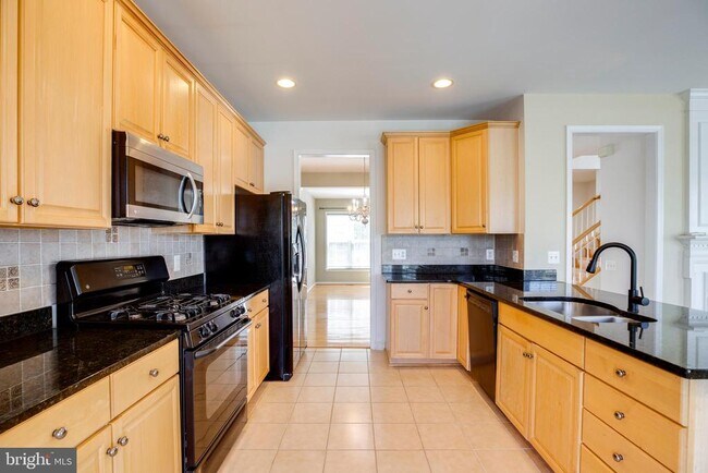 Building Photo - 5097 Pale Moon Way