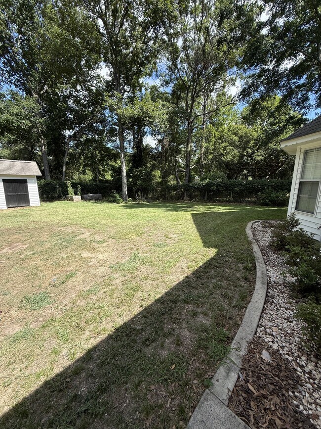Building Photo - 23 Telfair Dr