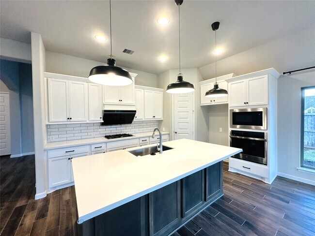 Building Photo - 5803 Garnet Peak Ln