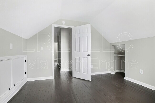 Building Photo - 5413 Distler Ln