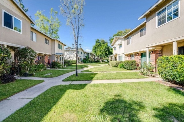 Building Photo - 623 E Matchwood Pl