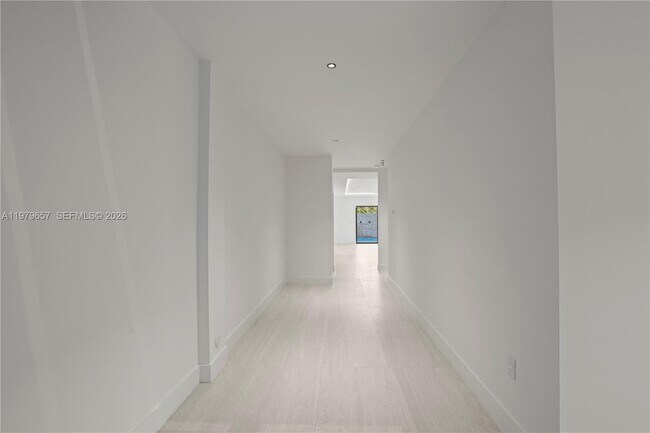 Building Photo - 3187 SW 23rd St