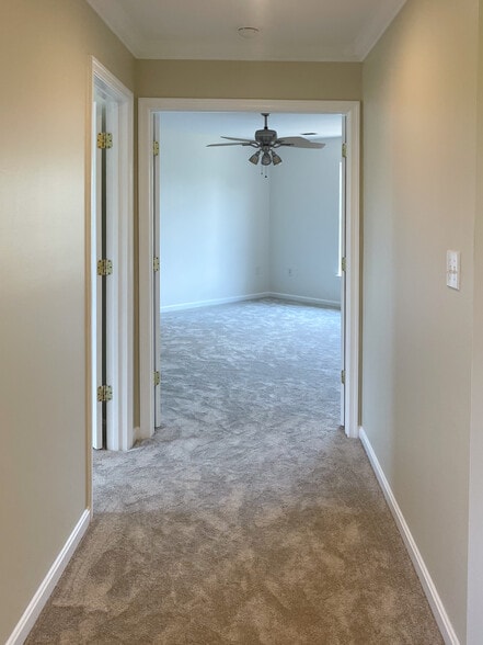 master bedroom - 35270 Overlook Dr
