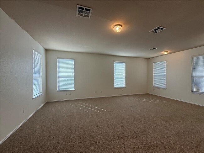 Building Photo - 104 Lava Bed Dr