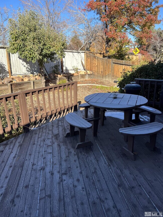 Building Photo - 6137 Greenbrook Dr