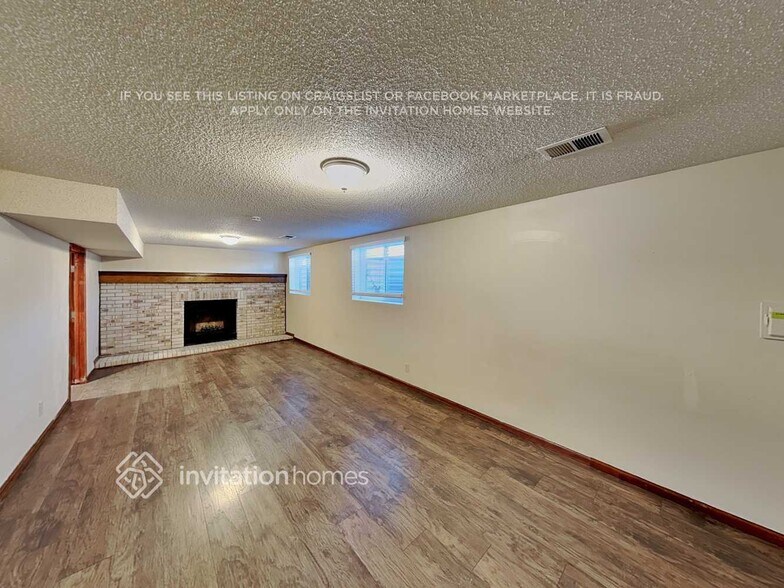 Building Photo - 4490 S Ceylon Way