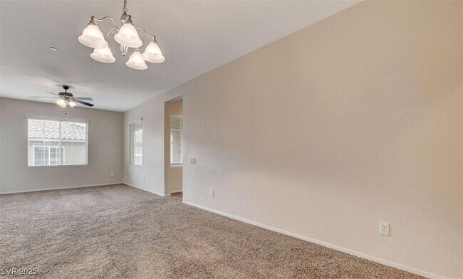 Building Photo - 6868 Sky Pointe Dr