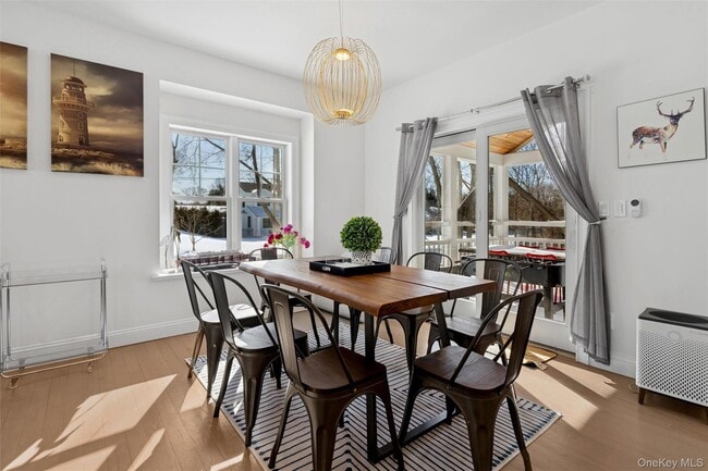 Building Photo - 1510 Maple Ln