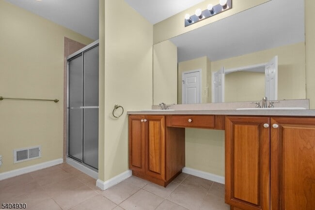 Building Photo - 30 Hoover Ave