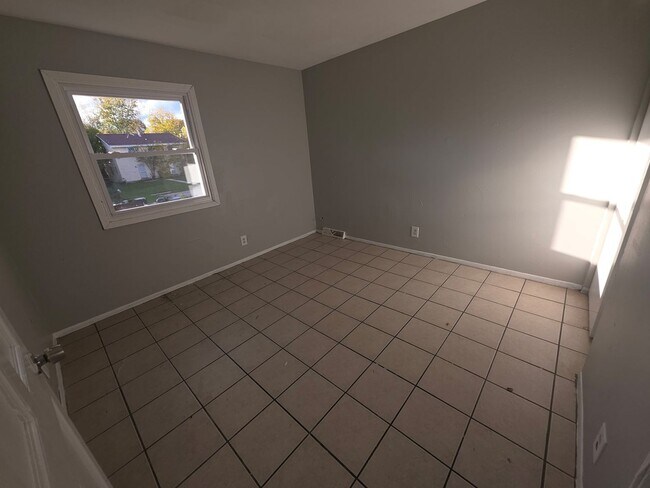 Building Photo - 6467-6469 N 106th St