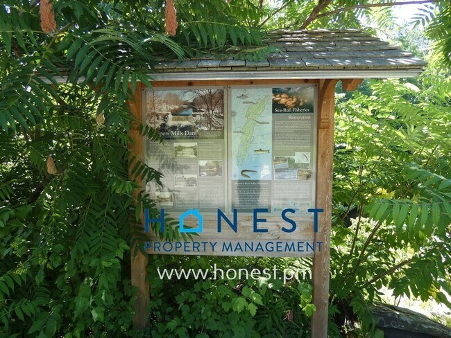 Building Photo - 95 Main St