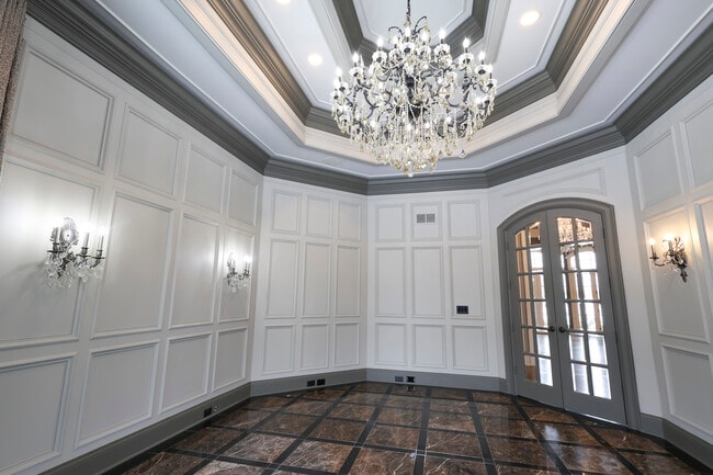 Building Photo - 9020 Whisperinghill Dr