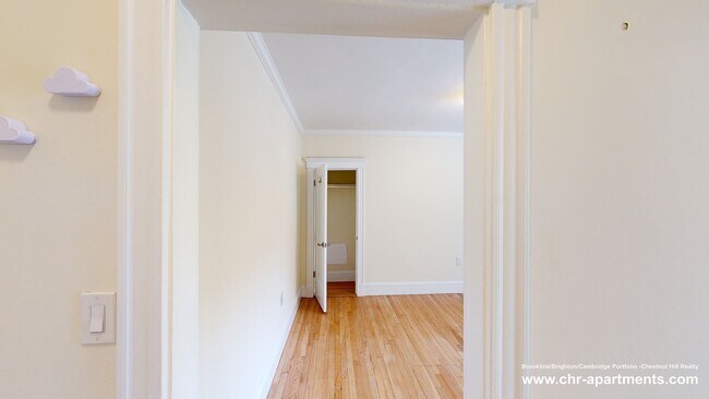 Building Photo - 24 Chauncy St