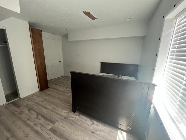 Building Photo - 7776 Range Crk Ln
