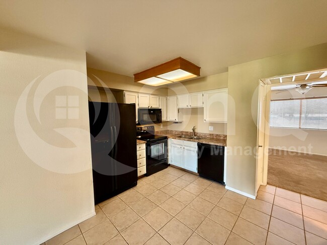 Building Photo - 4901 S Calle Los Cerros Dr