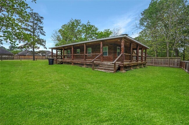 Building Photo - 310 Camp Lillie Rd