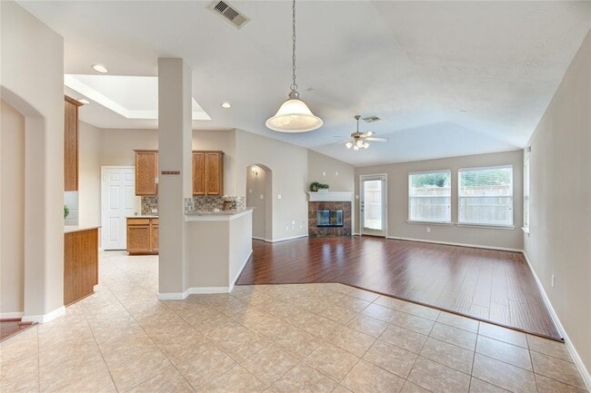 Building Photo - 5806 Cedar Field Way